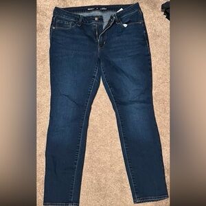 Women’s jeans